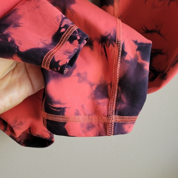 Lululemon Train High Rise Tight Wash Tie Dye Carnation Red Black Size 8 - Picture 6 of 10